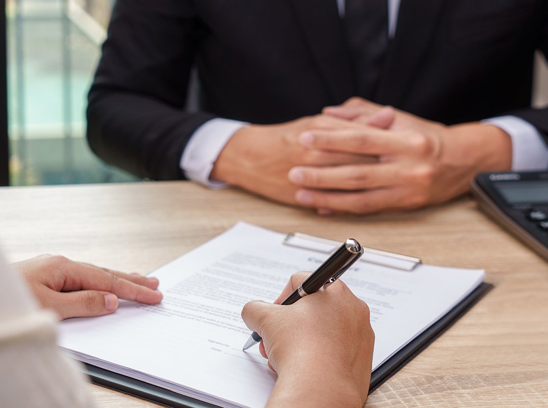 Manage — Contract signing